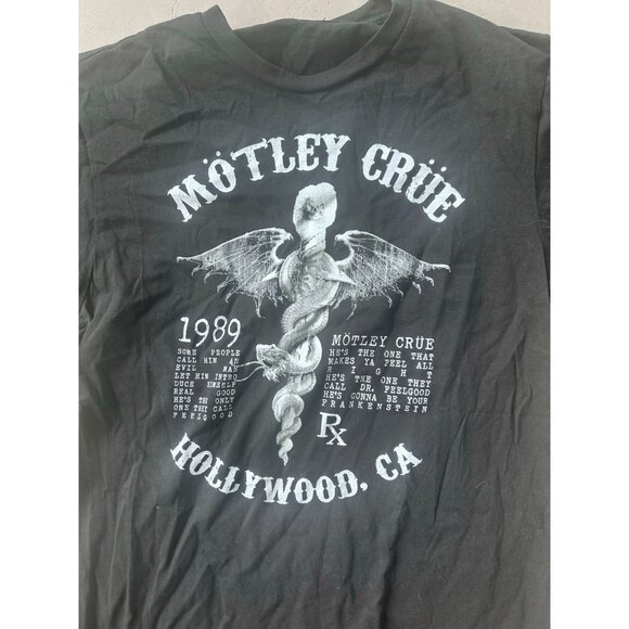 Motley Crue T-Shirt Men's Size Medium Graphic Crew Neck Causal Black - Picture 2 of 8